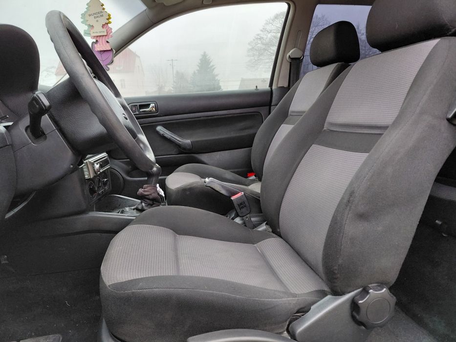 Ładny VW Golf 4 1.4cm benzyna klima bez korozji