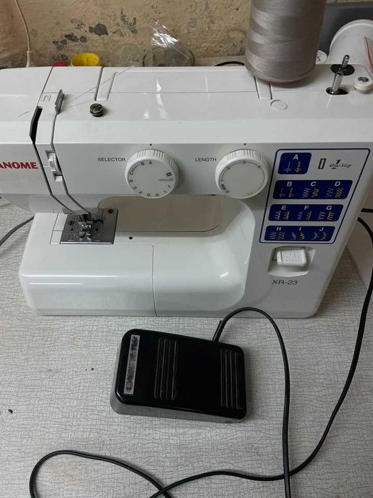 Швейная машина Janome XR-23