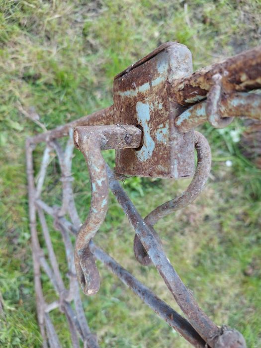 Zabytkowa zdobiona ozdobna furtka stalowa 90x115 cm