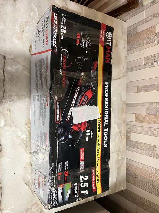 Гідравлічний підкатний домкрат Hitman Polska 2.5т