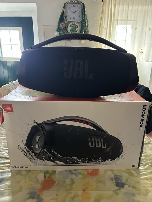 Cluna JBL bombox 3 nova
