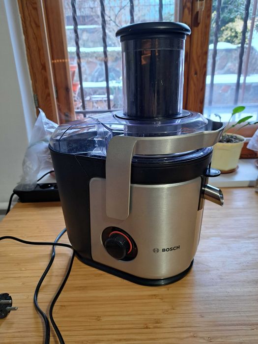 Sokowirówka Bosch MES4010