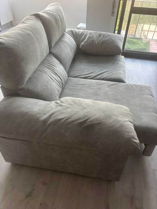 sofa elegante e confortavel