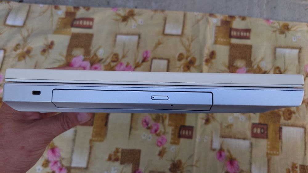 ноутбук SONY VAIO