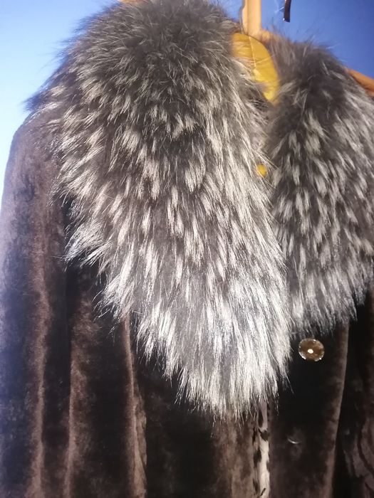Шуба натуральна мутон