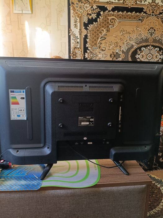 продам телевізор saturn TV діагональ 32 дюйма без смарт тв в робочому стані недорого