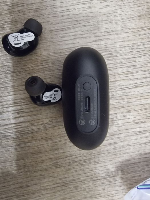 Наушники Anker Soundcore Life A3i + кейс