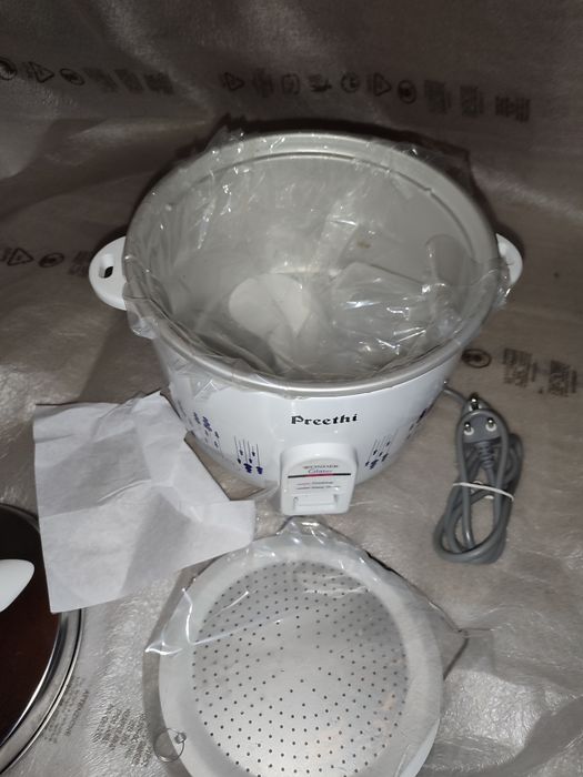 Электрическая мультиварка Preethi Glitter, 4.4 литра, с одной кастрюле