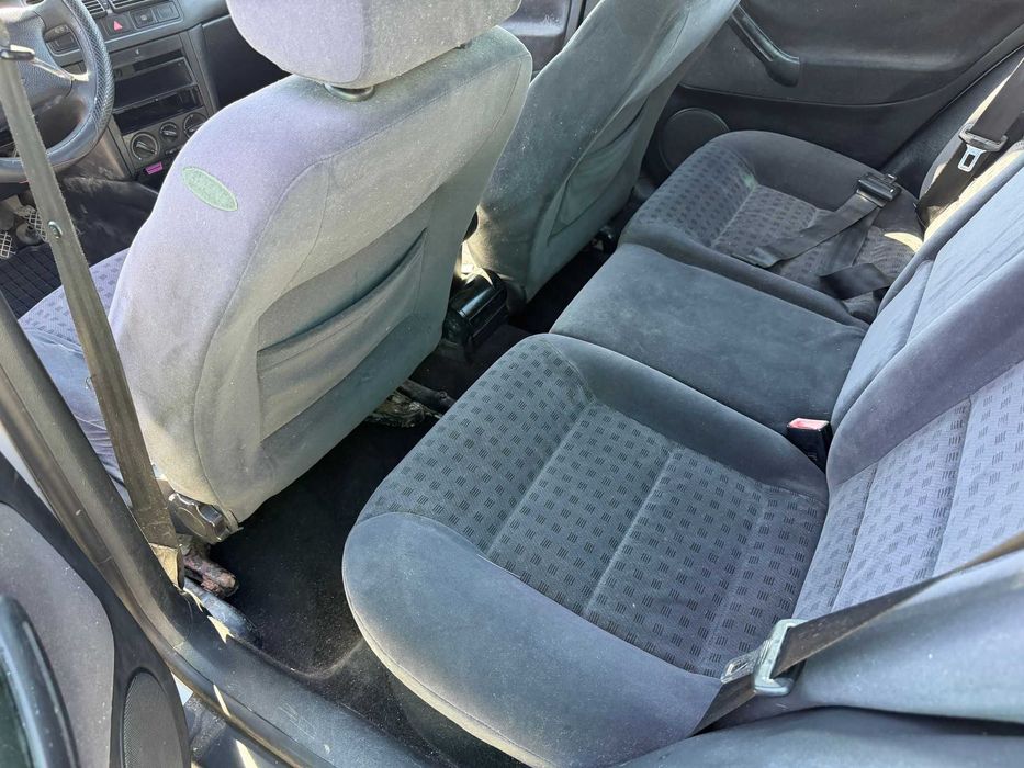 VW Golf 1.4 Gasolina