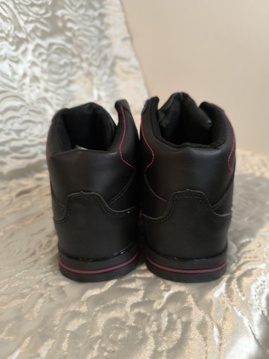 Buty sportowe typu adidasy nowe chłopiec dziewczynka rozmiar 32