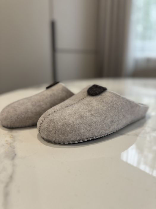 Войлочні домашні тапки