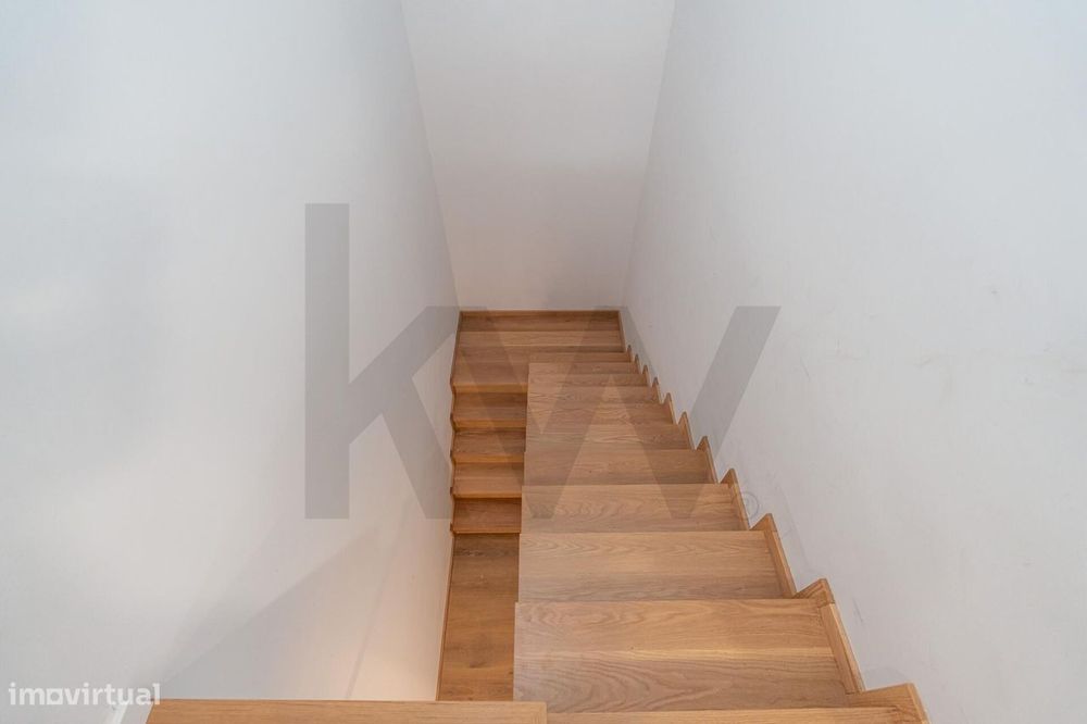 Apartamento T2 Duplex Novo no Tovim-Empreendimento Relvas