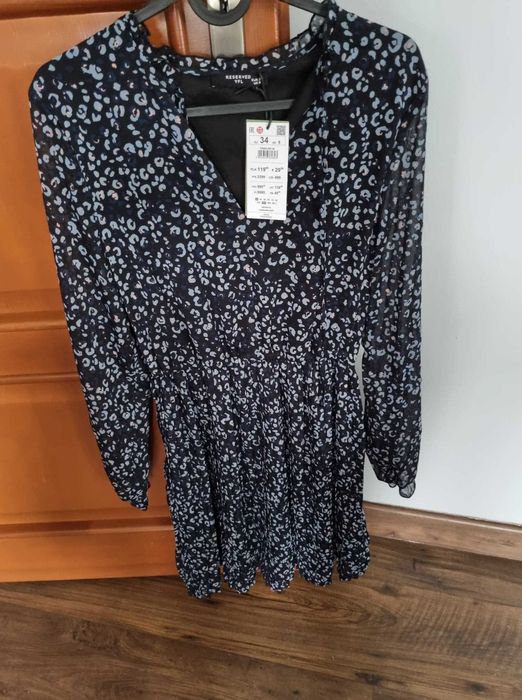 Sukienka Reserved. Nowa. 34