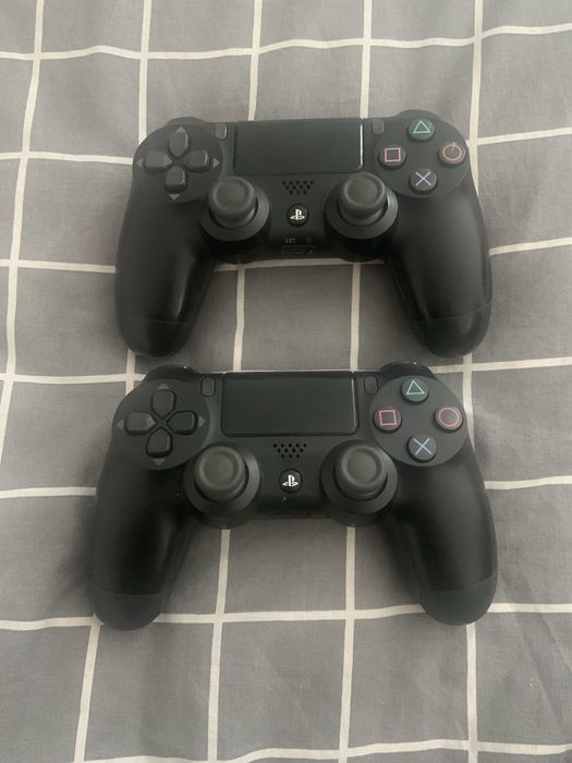 PlayStation 4 slim 500gb