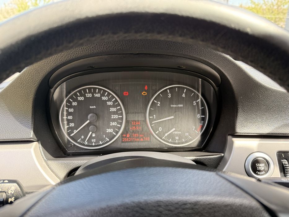 Bmw e90 320i 2007r