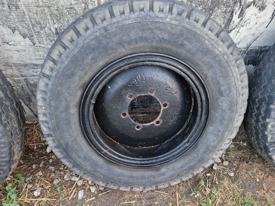 Koła 8,25 R20 przyczepa D47