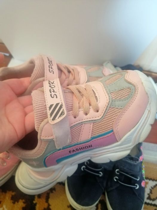 Кросівки і кеди все 600грн