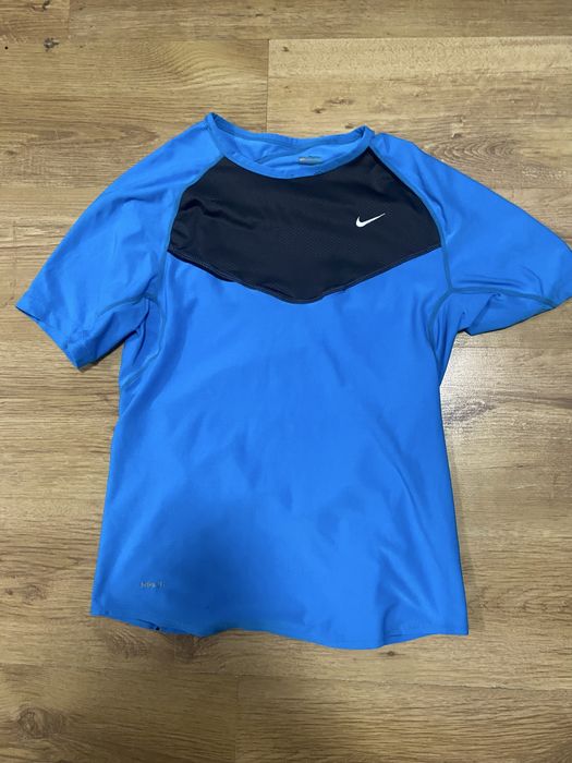 Koszulka sportowa marki adidas kolor niebieski