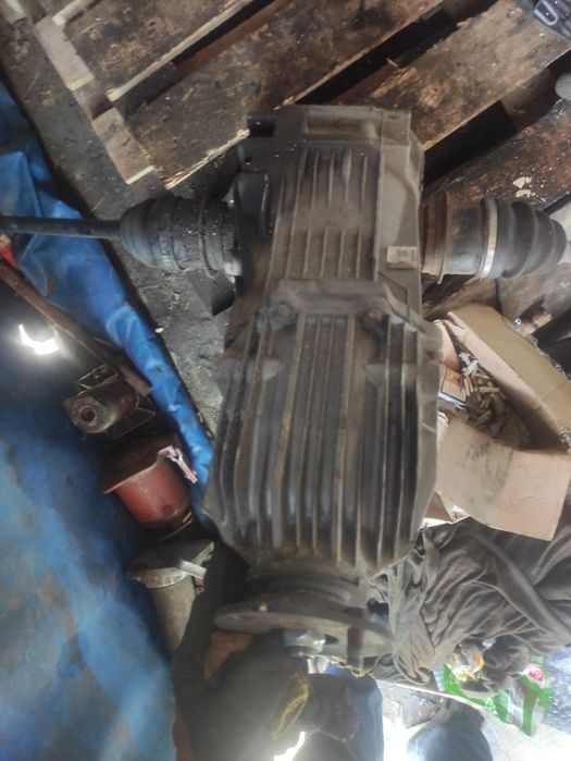 Редуктор заднього моста Mazda CX-7 2.3 2727151T525E балка мазда сх7