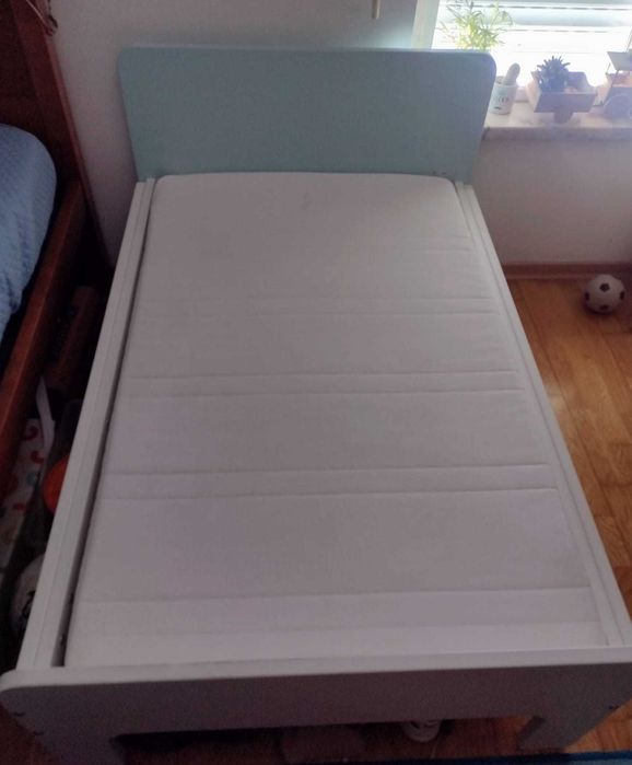 Cama solteiro IKEA SLÄKT extensível c/estrado ripas, branco/turquesa claro - como NOVA