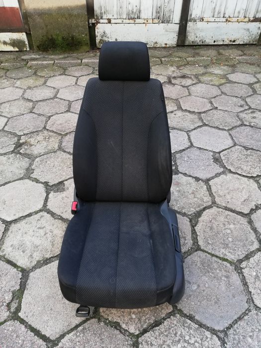 Sprzedam siedzenie pasata b6 kierowcy