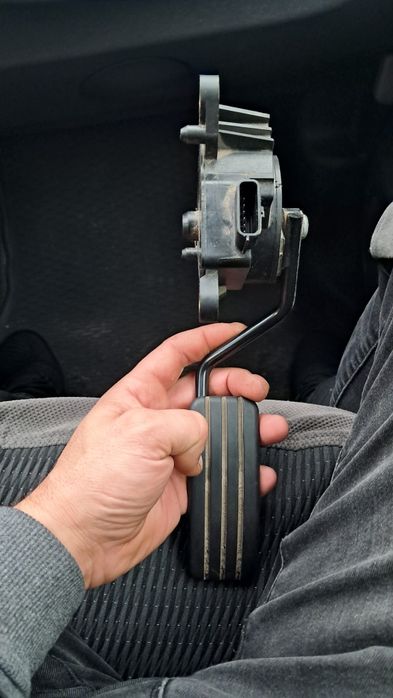 Педаль газа renault kangoo 3