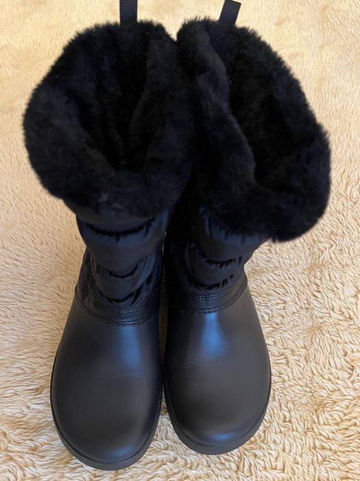 Śniegowce Crocs W 7, czarne wkładka 24-24,5 cm.,