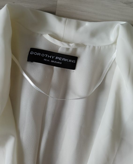 Dorothy Perkins letnie zwiewne bolerko narzutka białe 10/ 38