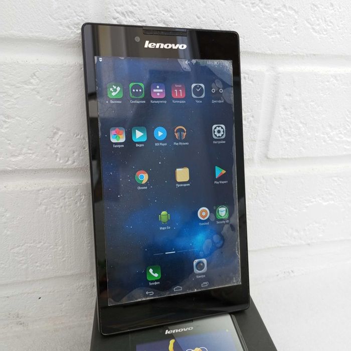 Планшет Lenovo TAB 2 A7-30DC полностью в рабочем состоянии