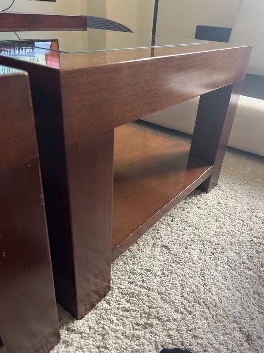 Mesa de apoio de madeira