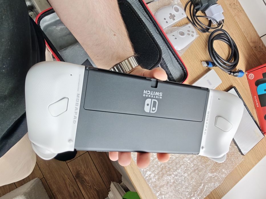 Nintendo switch oled + mobapad + akcesoria