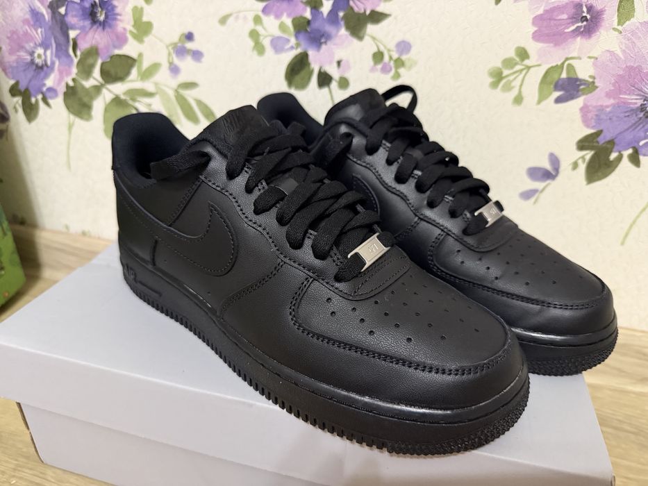 Nike Air Force 1 '07 26,5 см