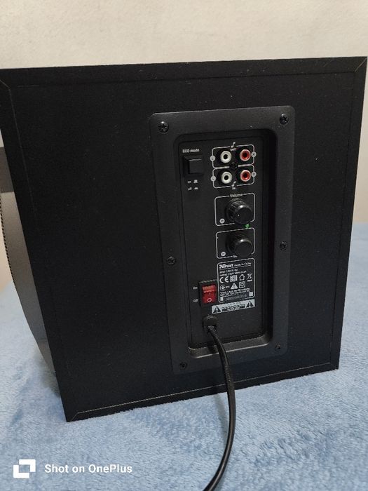 Colunas 2.1 TRUST Tytan (PC)