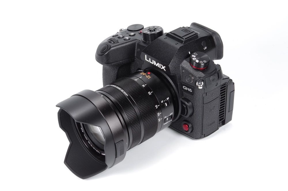 Objectiva Leica DG Vario-Elmarit 12-60mm f/2.8-4.0 ASPH