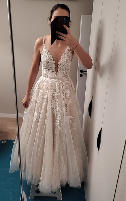 Liretta Liberica piękna brokatowa suknia księżniczka wraz z welonem i