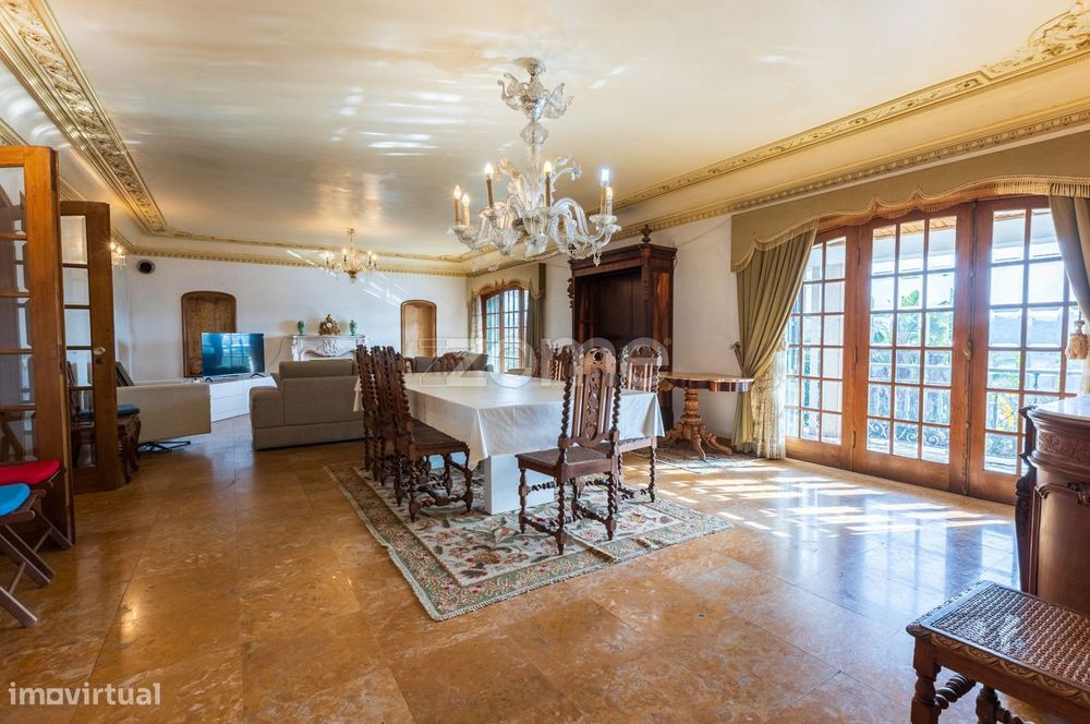 Moradia Senhorial + Terreno | Moreira de Cónegos – Guimarães