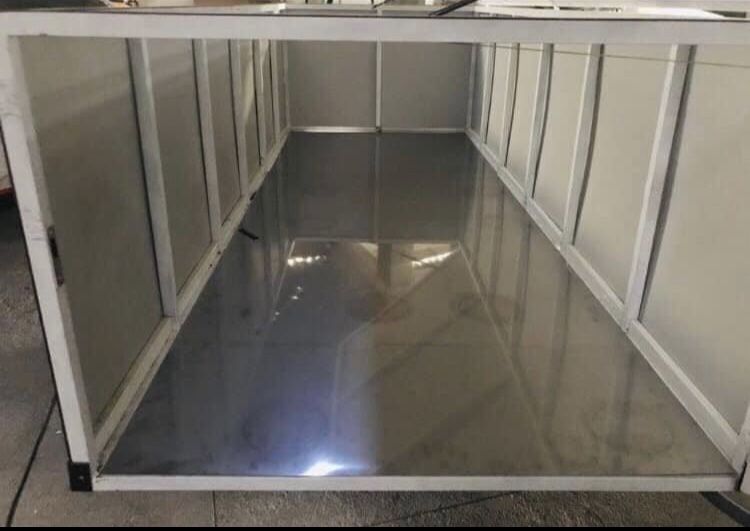 Atrelado multifunções inox/fenólio