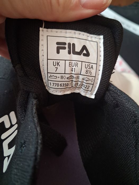 Продам жіночі кеди  FILA (нові) 41 розмір) довжина устілки 26 см