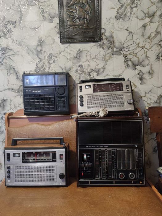 Ретро колекційні радіоприймачі