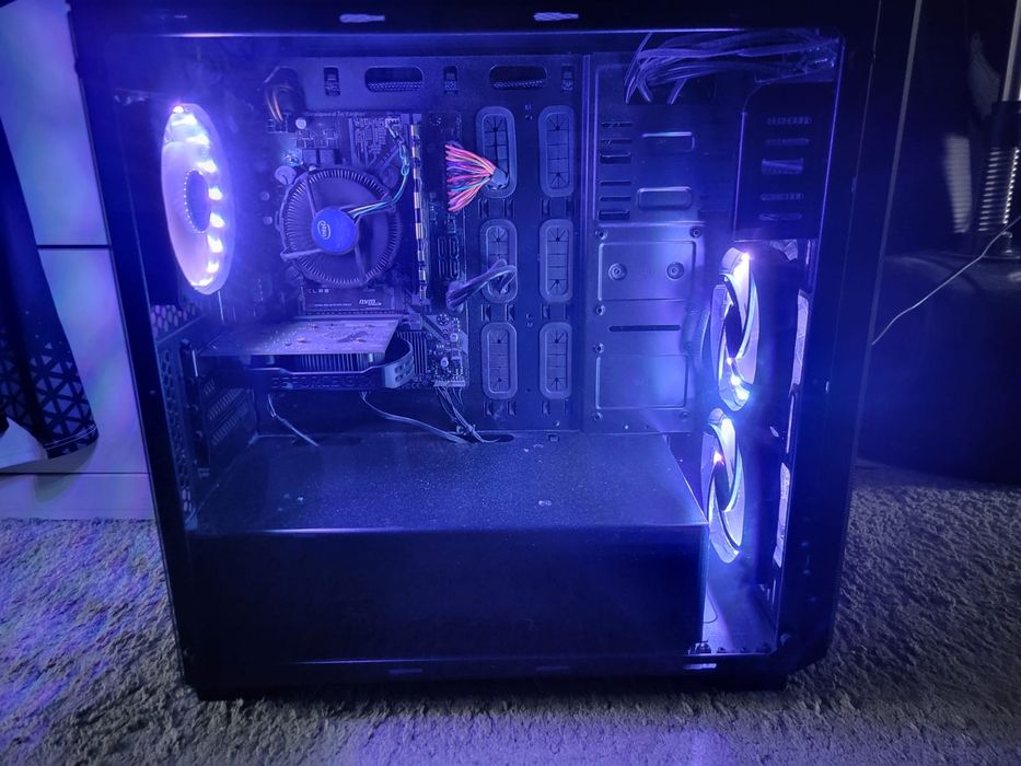 Komputer z gtx 1650 i i5 9400f