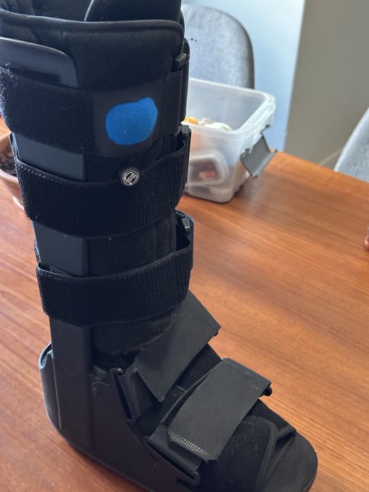 Bota rigida imobilizadira