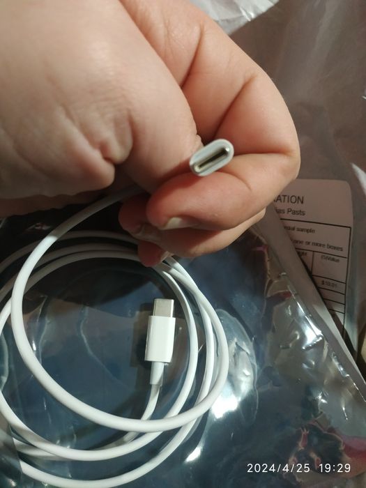 Кабель с разьемами типа с и с для ноутбука