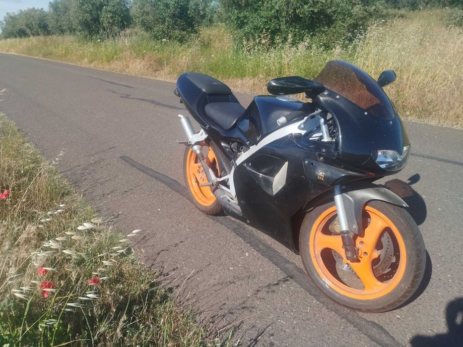 Aprilia RS 50 Monobraço (1996) – Matrícula Branca (Motociclo) – Beja