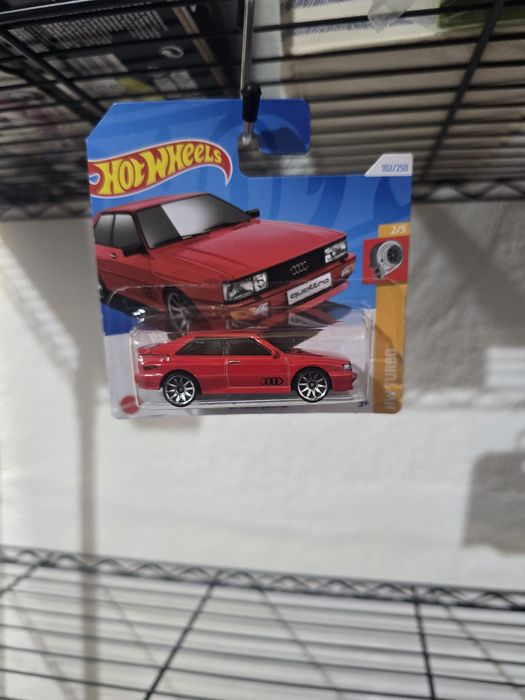 HotWheels Audi Quattro 87 vermelho