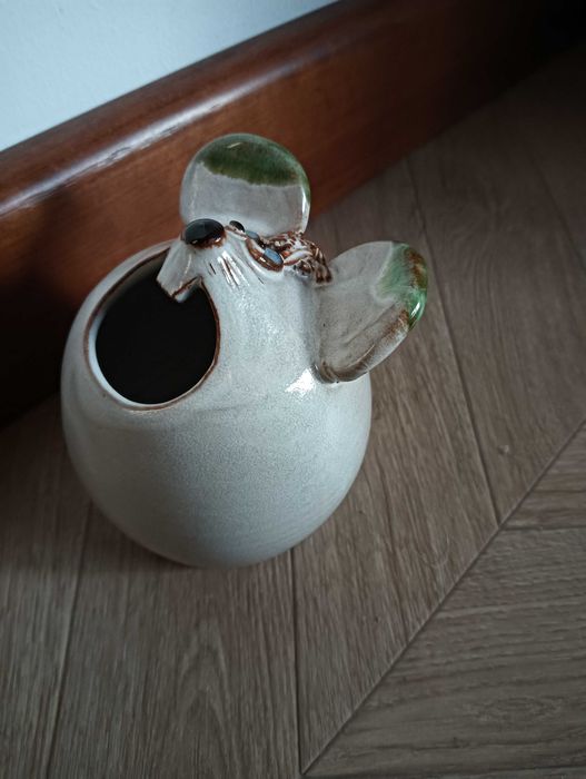 Myszka ozdoba ceramiczna z otworem np na ołówek wazonik