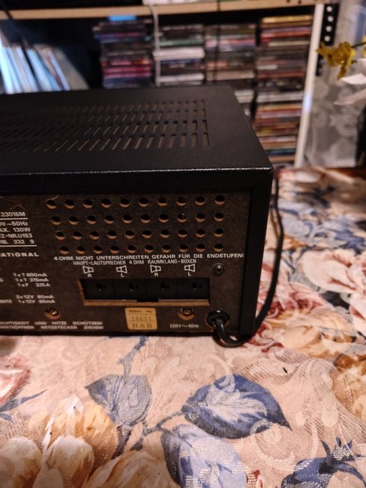 Пропоную чудовий вінтажний ресивер Universum VT 23016M 1974 року