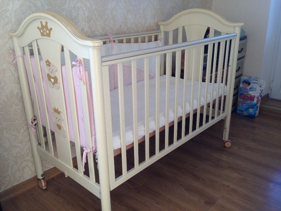 Кроватка Италия Pali Capriccio Antique ivory + матрас кокос +боковушки