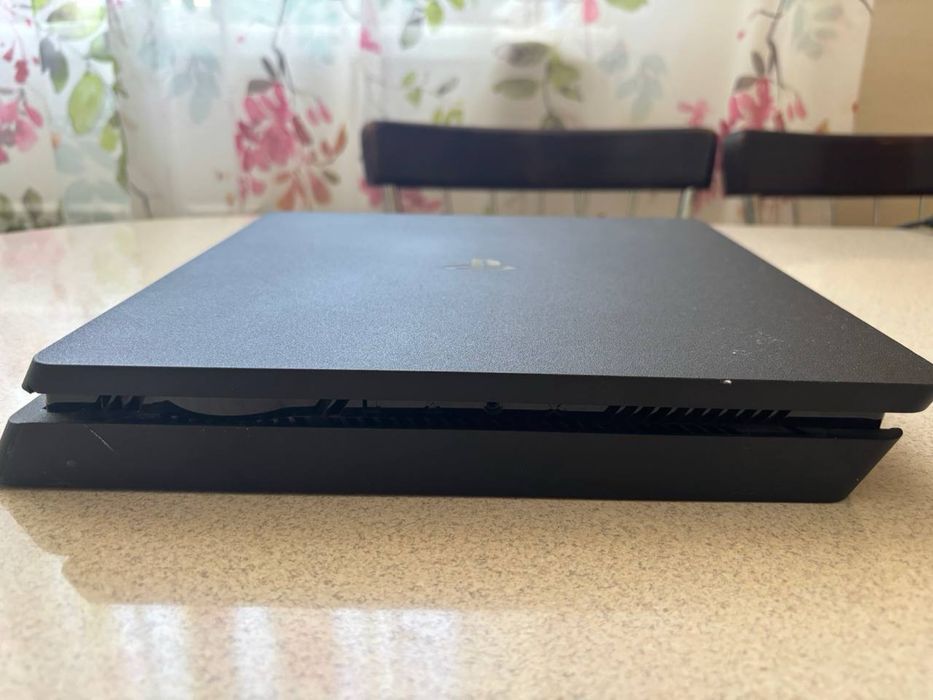 PlayStation 4 Slim 1 Tb