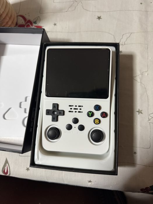 Consola com +10.000 jogos (PSP,NITENDO…)