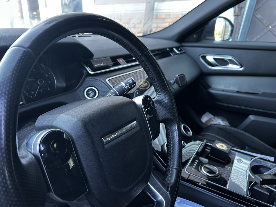 Продаю свій автомобіль Range Rover Velar